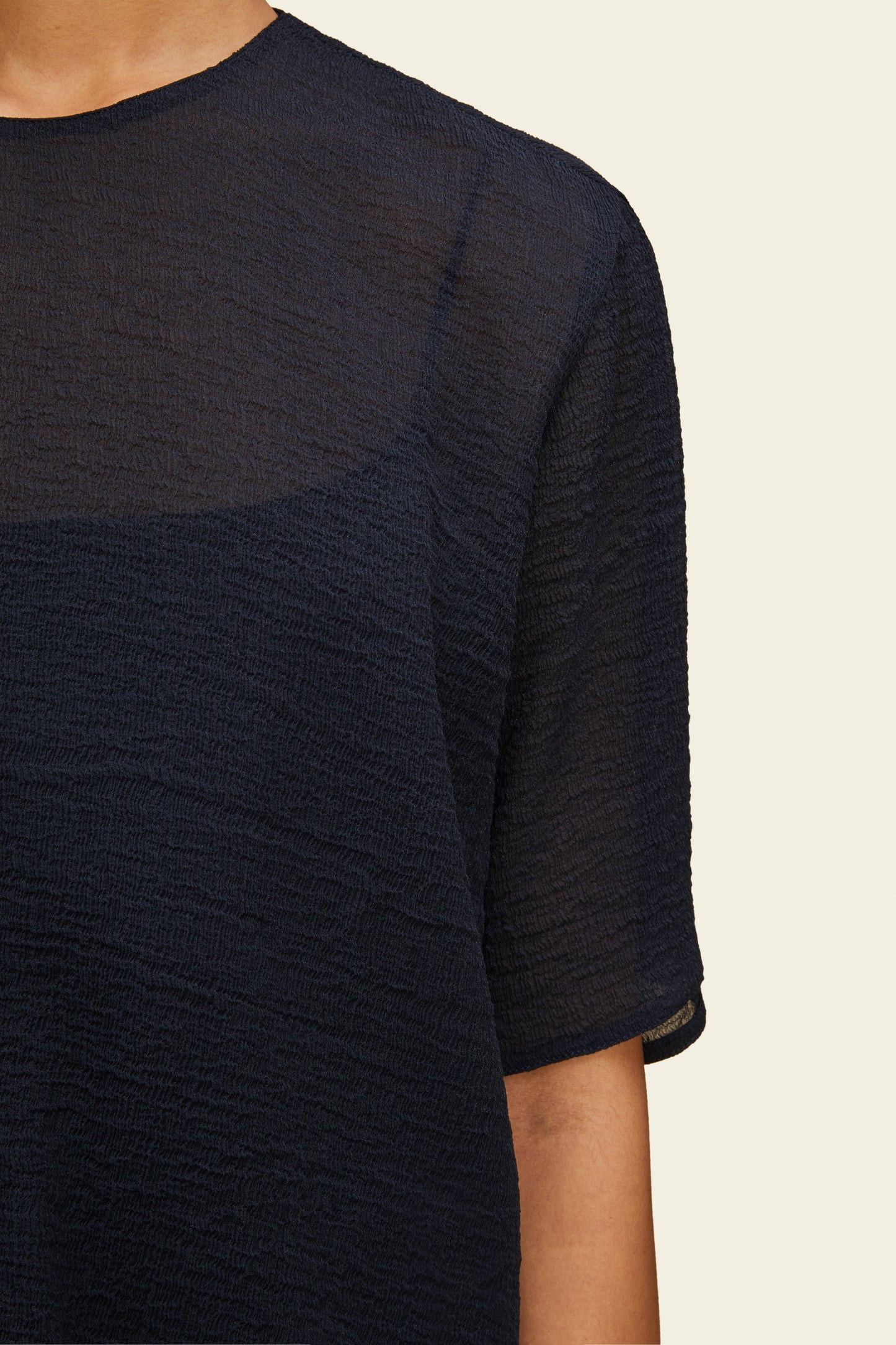 Wavy Silk Short Sleeve Blouse - Blu - Mansur Gavriel. Designed in NYC, made in Italy.