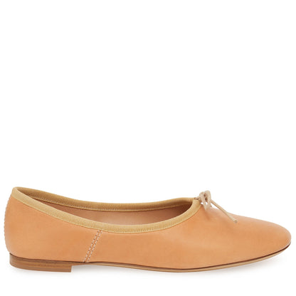 Italian vegetable tanned leather cammello ballerina flat.