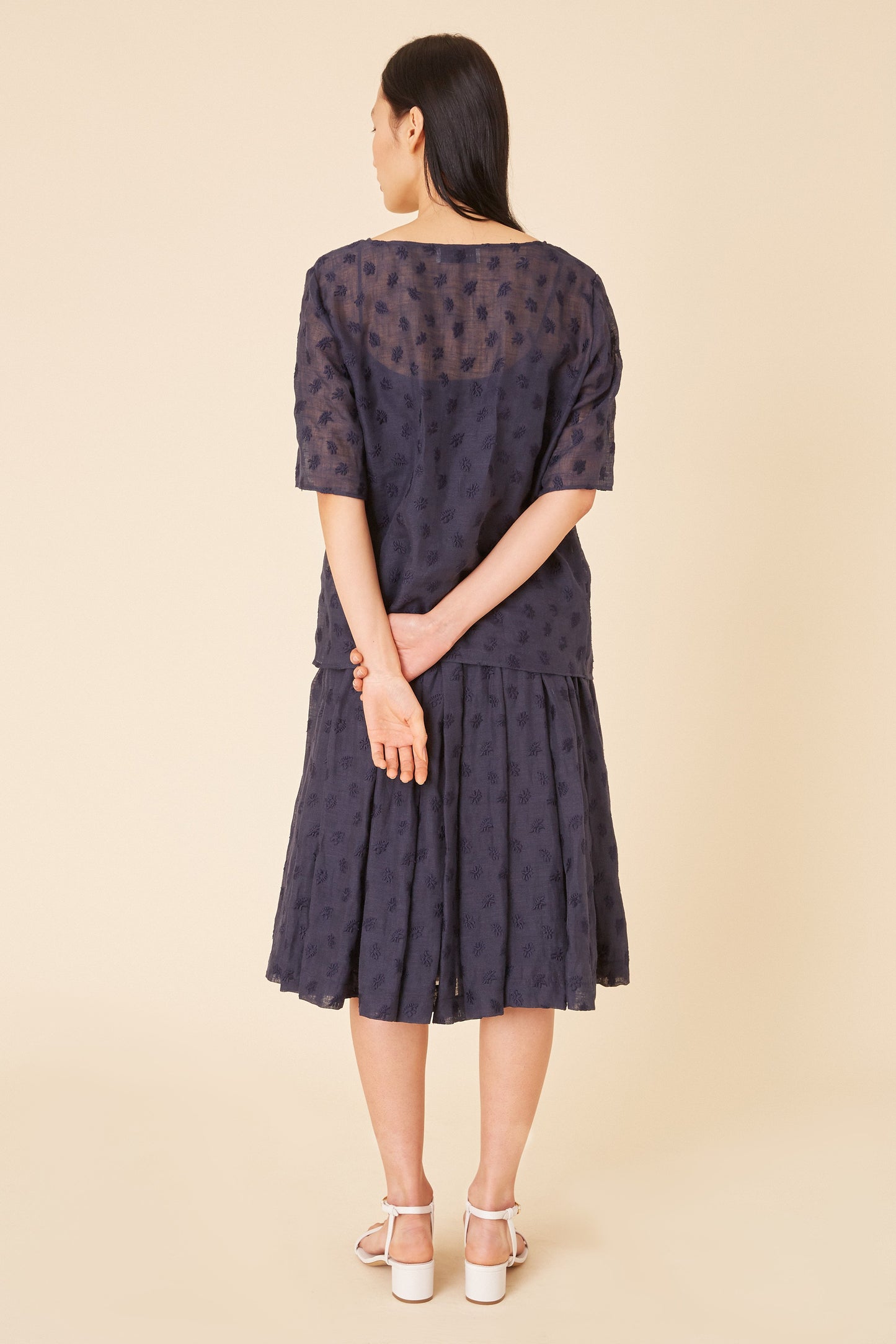 Floral Embroidered Linen Short Sleeve Blouse - Blu