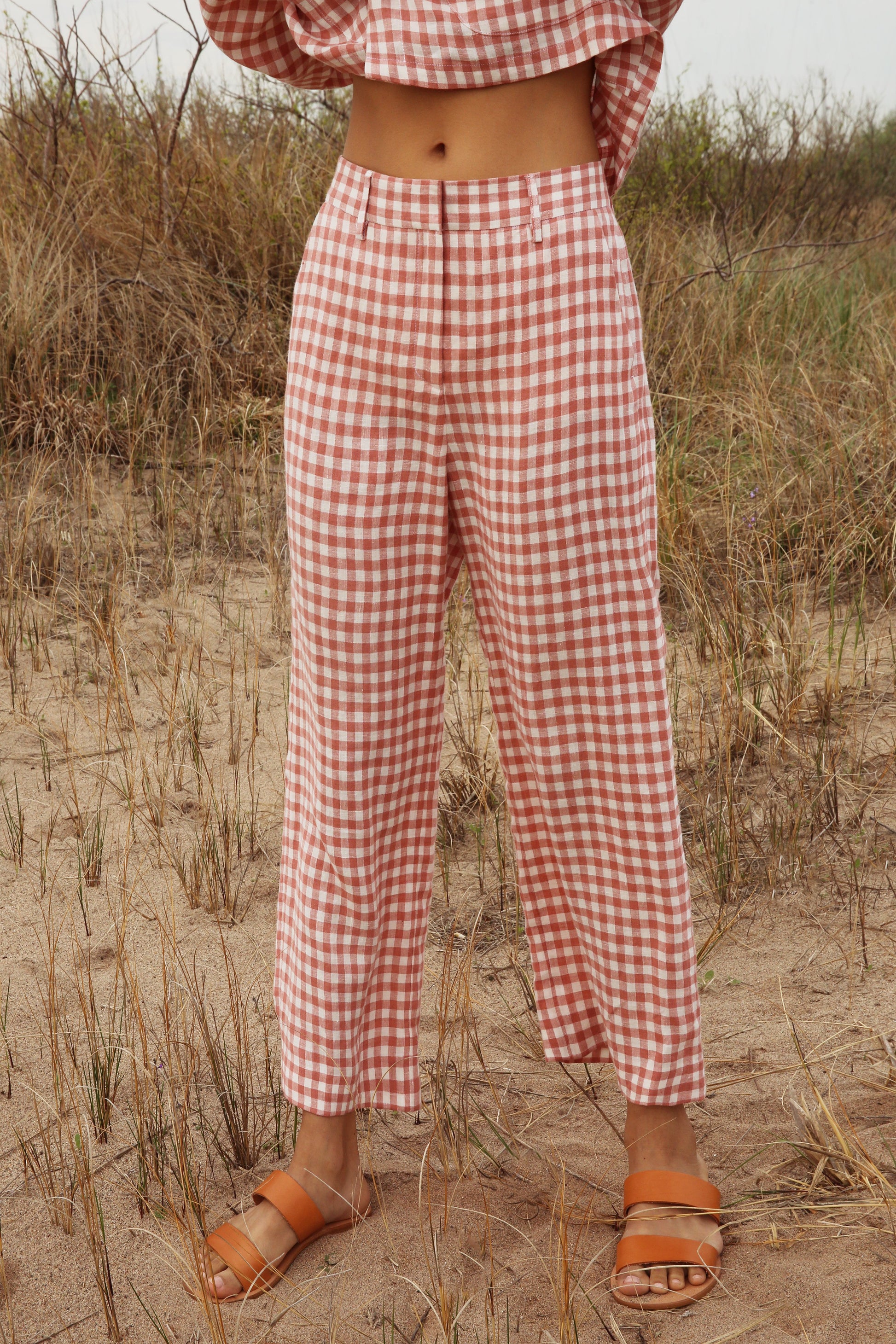 Italian linen gingham blush straight pant.
