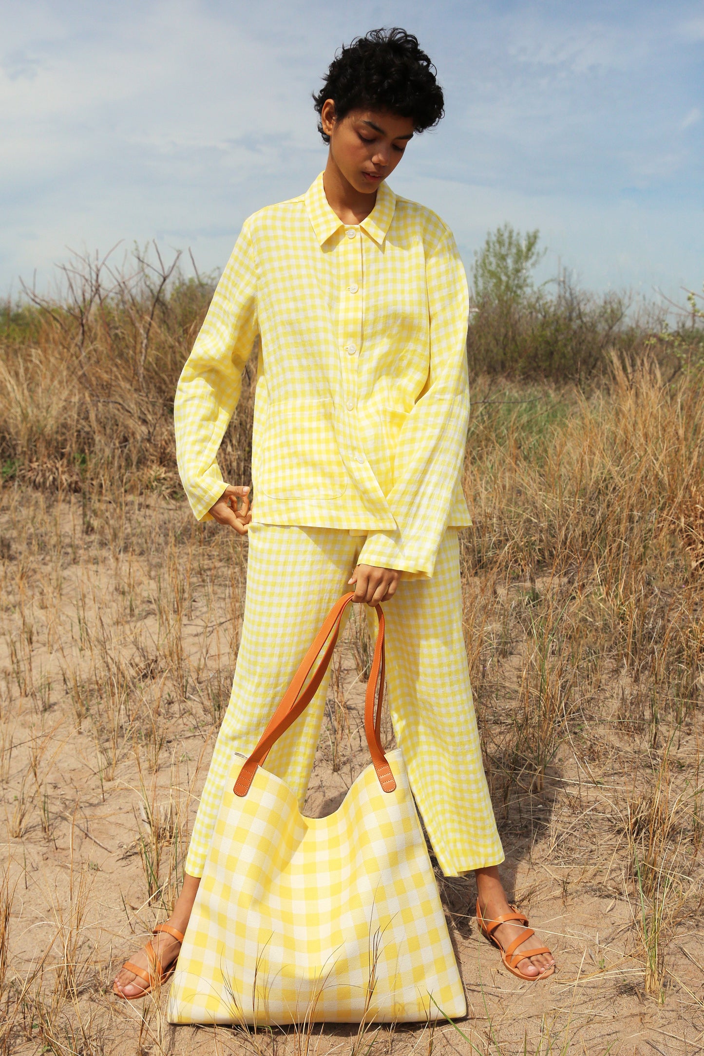 Italian linen gingham yellow straight pant.