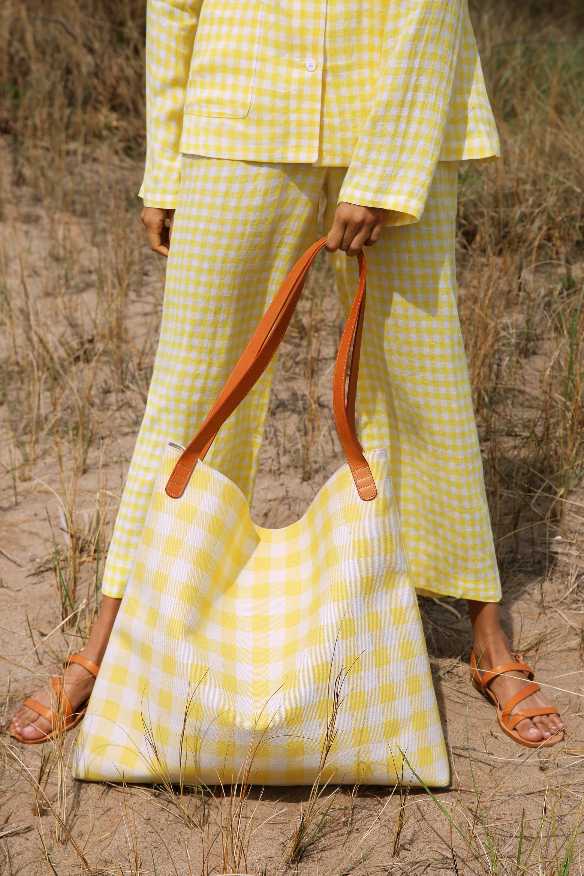 Italian linen gingham yellow straight pant.
