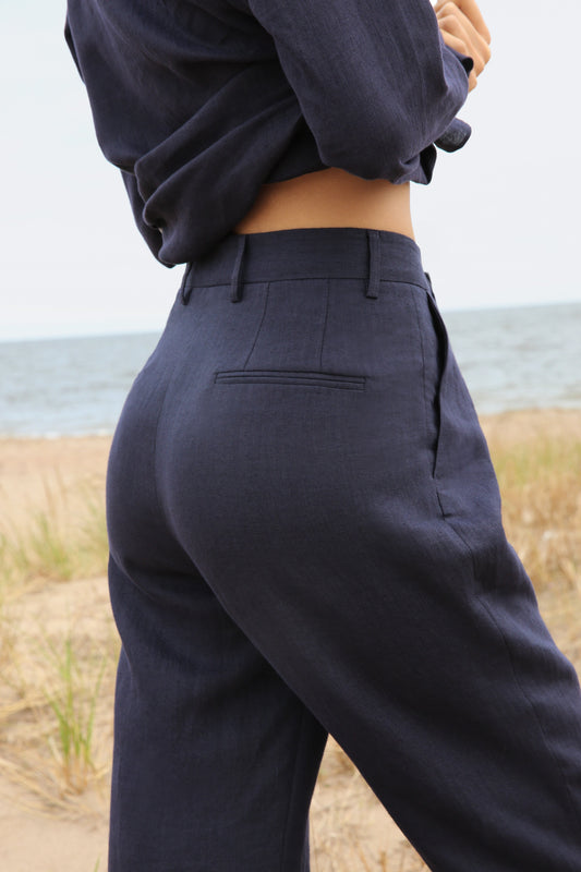 Italian linen navy straight pant.