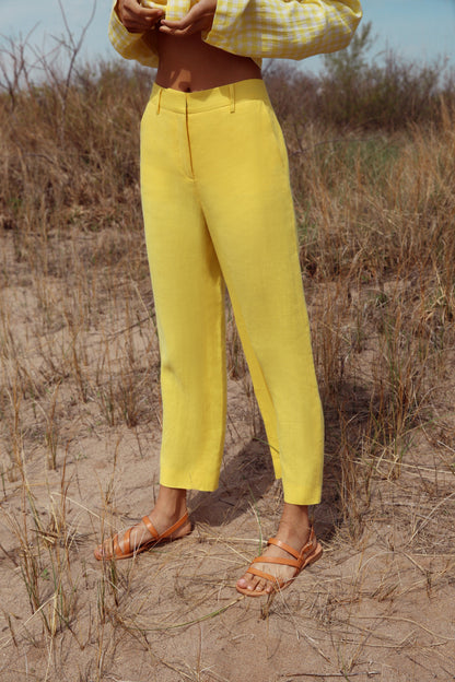 Italian linen yellow straight pant.